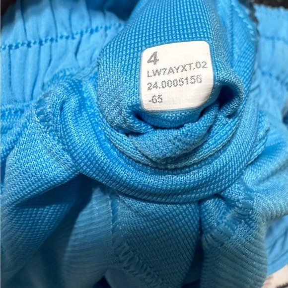 lululemon athletica Hotty Hot Blue Athletic Shorts - Picture 4 of 4